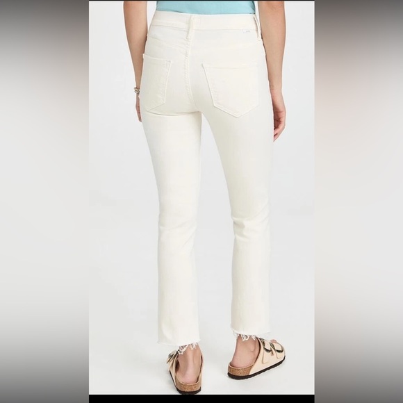 MOTHER THE MID RISE DAZZLER CROP FRAY JEANS CREAM PUFFS WOMEN'S - Picture 3 of 9